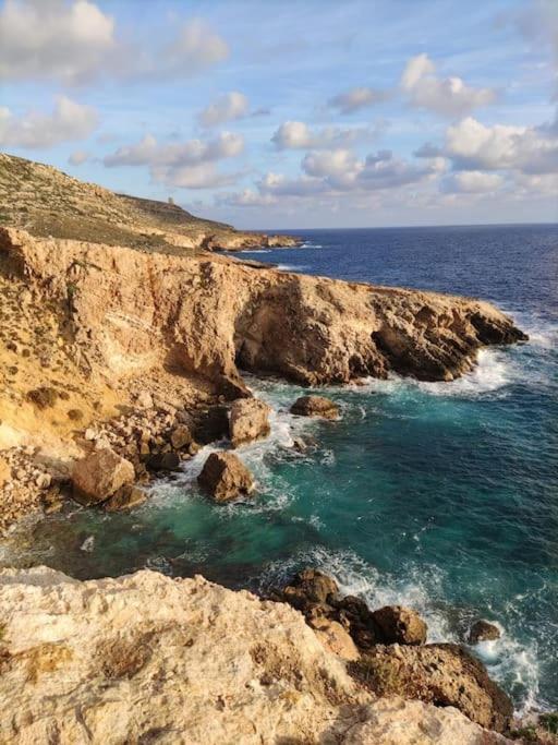 Luxury En-Suite Double. Beach-House With Sea Views Mellieħa Extérieur photo